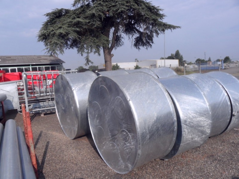 Bac à eau galva 800L