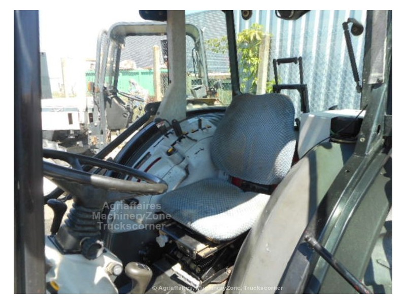 tracteur-occasion-massey-ferguson-3330v